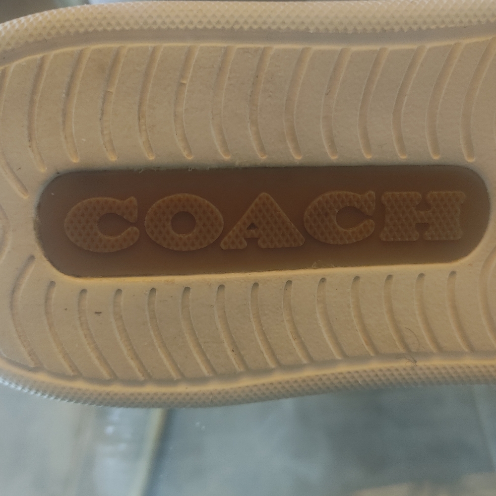 Shoes - Picture 5 of 7